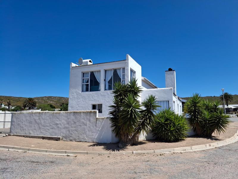 4 Bedroom Property for Sale in Sandy Point Western Cape